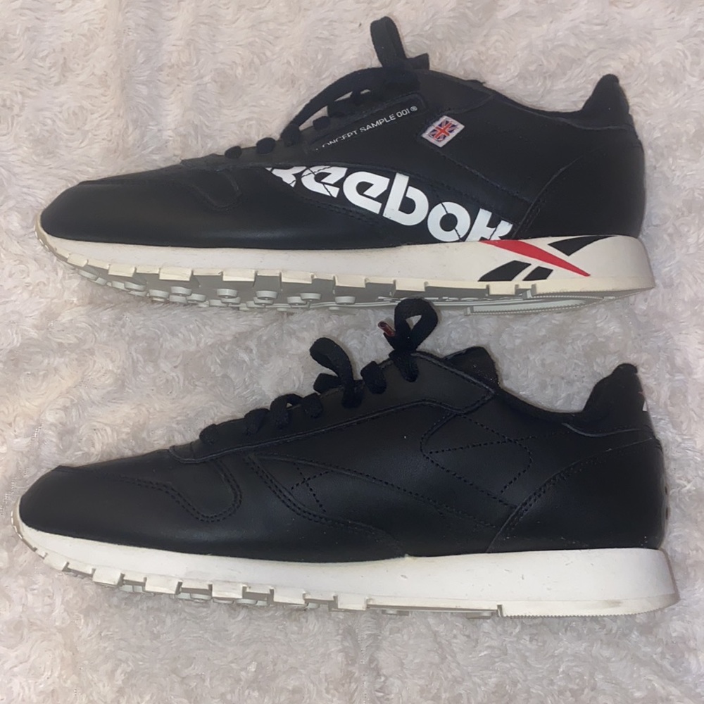 Mens Reebok Classic Sample Sneakers - Picture 3 of 8